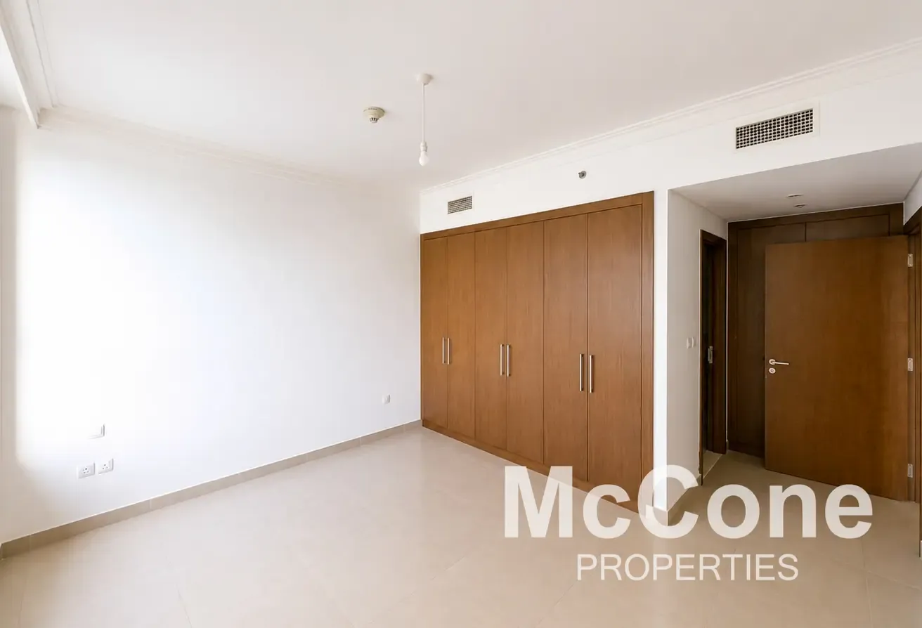 High Floor | Large Layout | Sea View | Vacant July