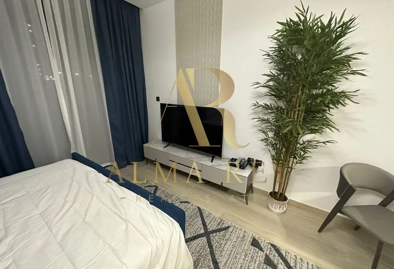 FULLY FURNISHED I VACANT I URGENT SALE
