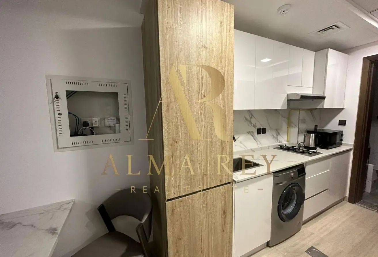FULLY FURNISHED I VACANT I URGENT SALE