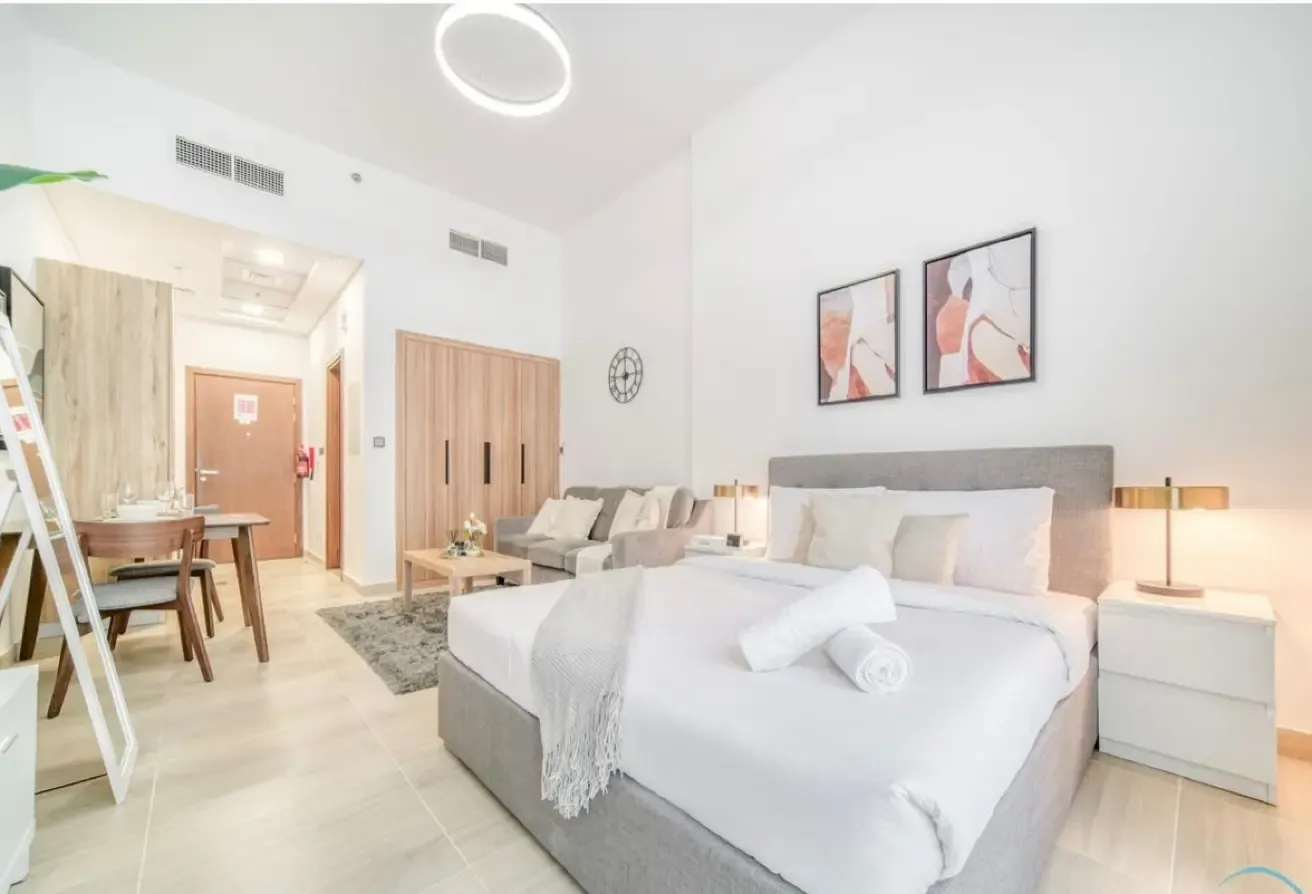 RENTED STUDIO || FULLY FURNISHED || WITH BALCONY