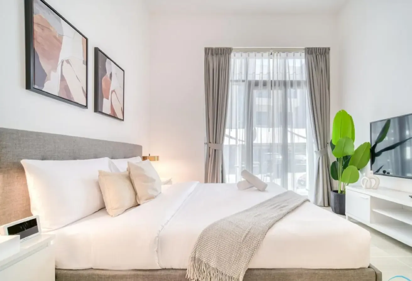 RENTED STUDIO || FULLY FURNISHED || WITH BALCONY