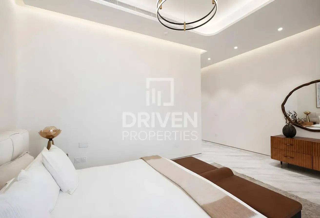 Elegant Mansion | Private Cinema | Rooftop