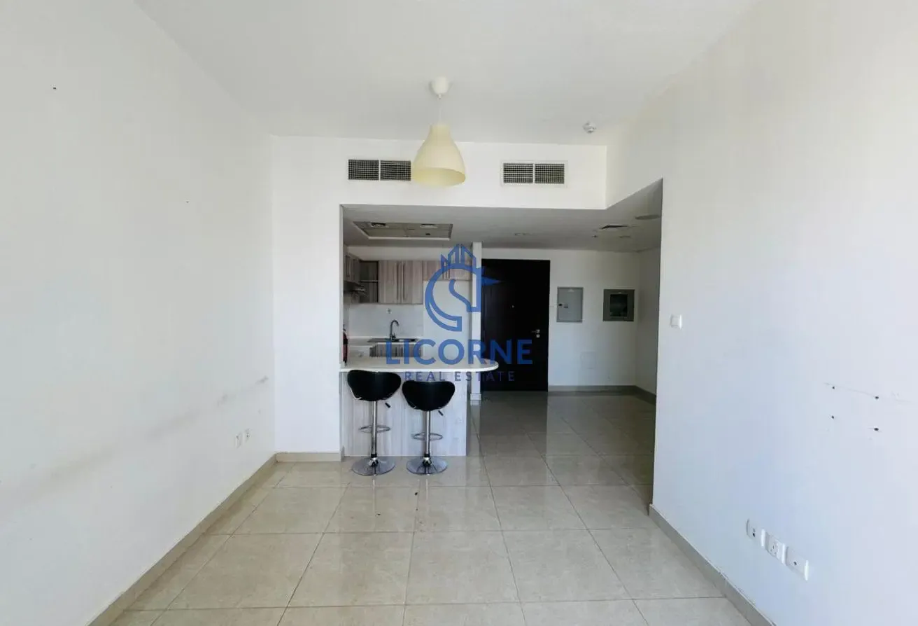 2BR APARTMENT | BRIGHT LAYOUT | GREEN DIAMOND 1