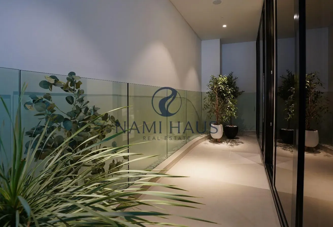 Premium Ameneties | Semi Furnished | 60/40 PP