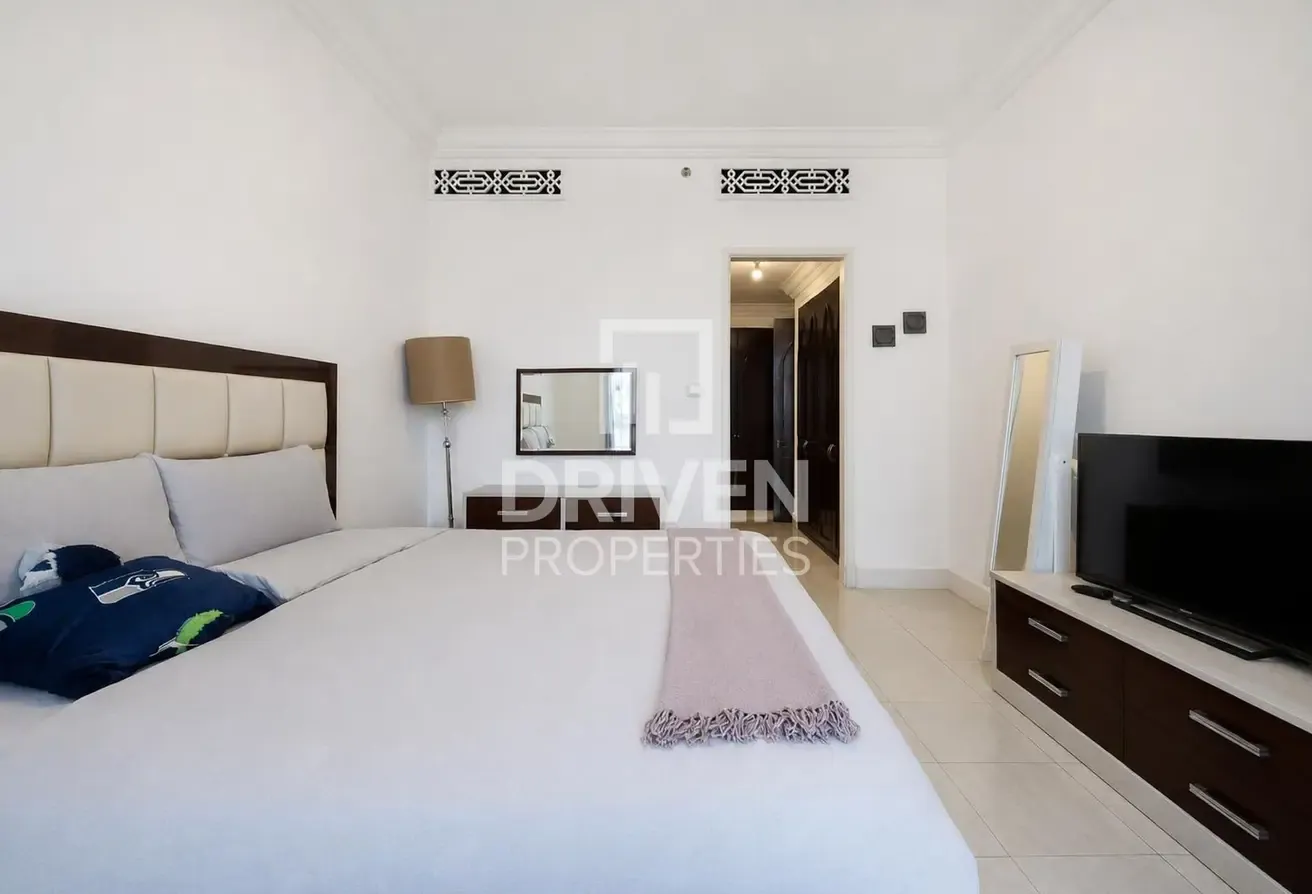 Community View | Spacious with Big terrace