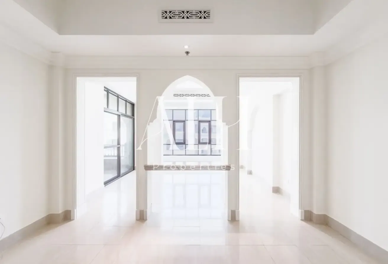 Direct Mall Access | Fountain View | Vacant