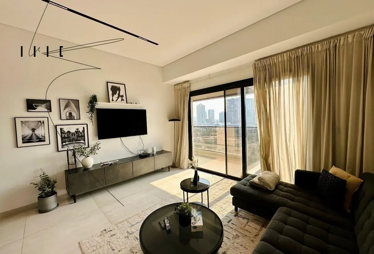 Huge Layout | Negotiable