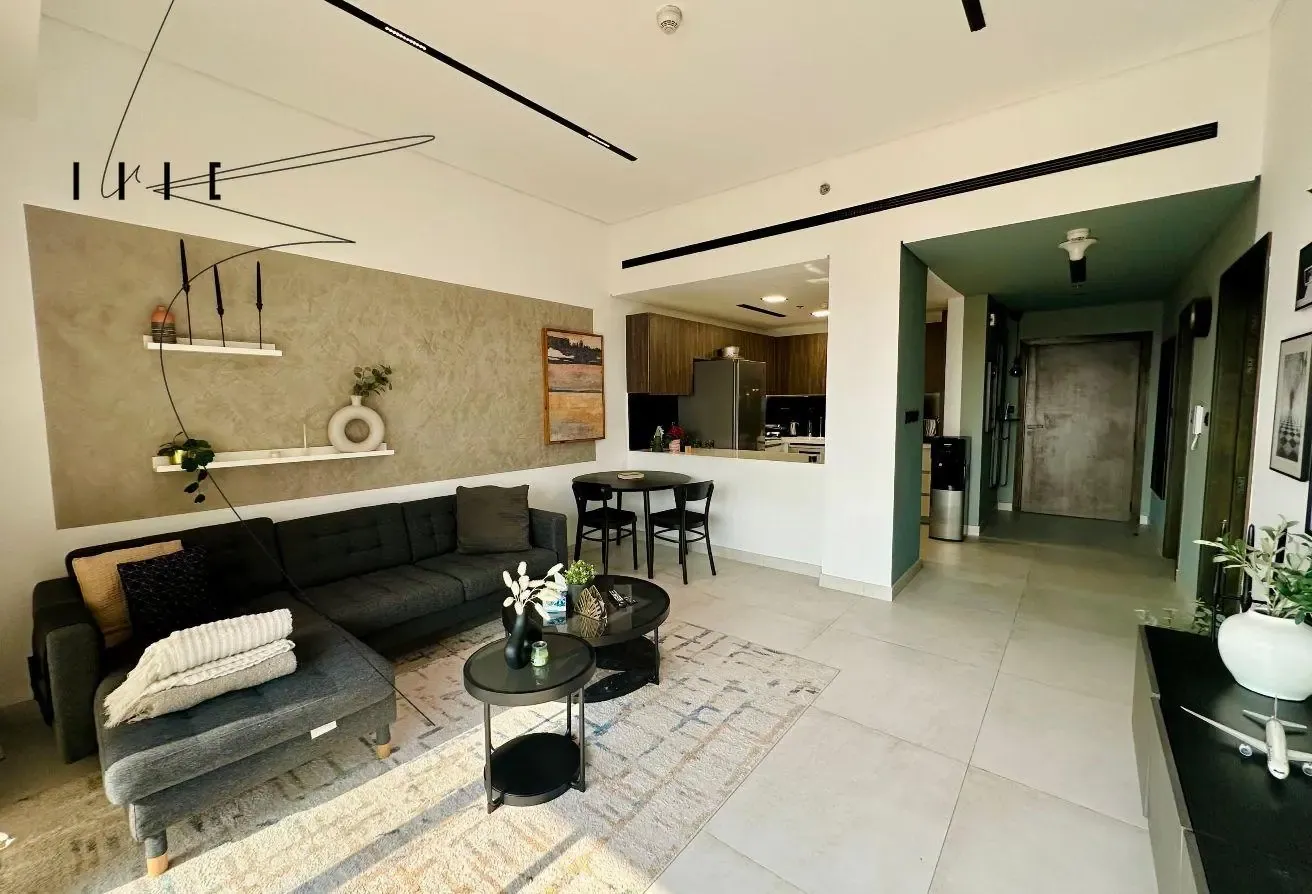 Huge Layout | Negotiable