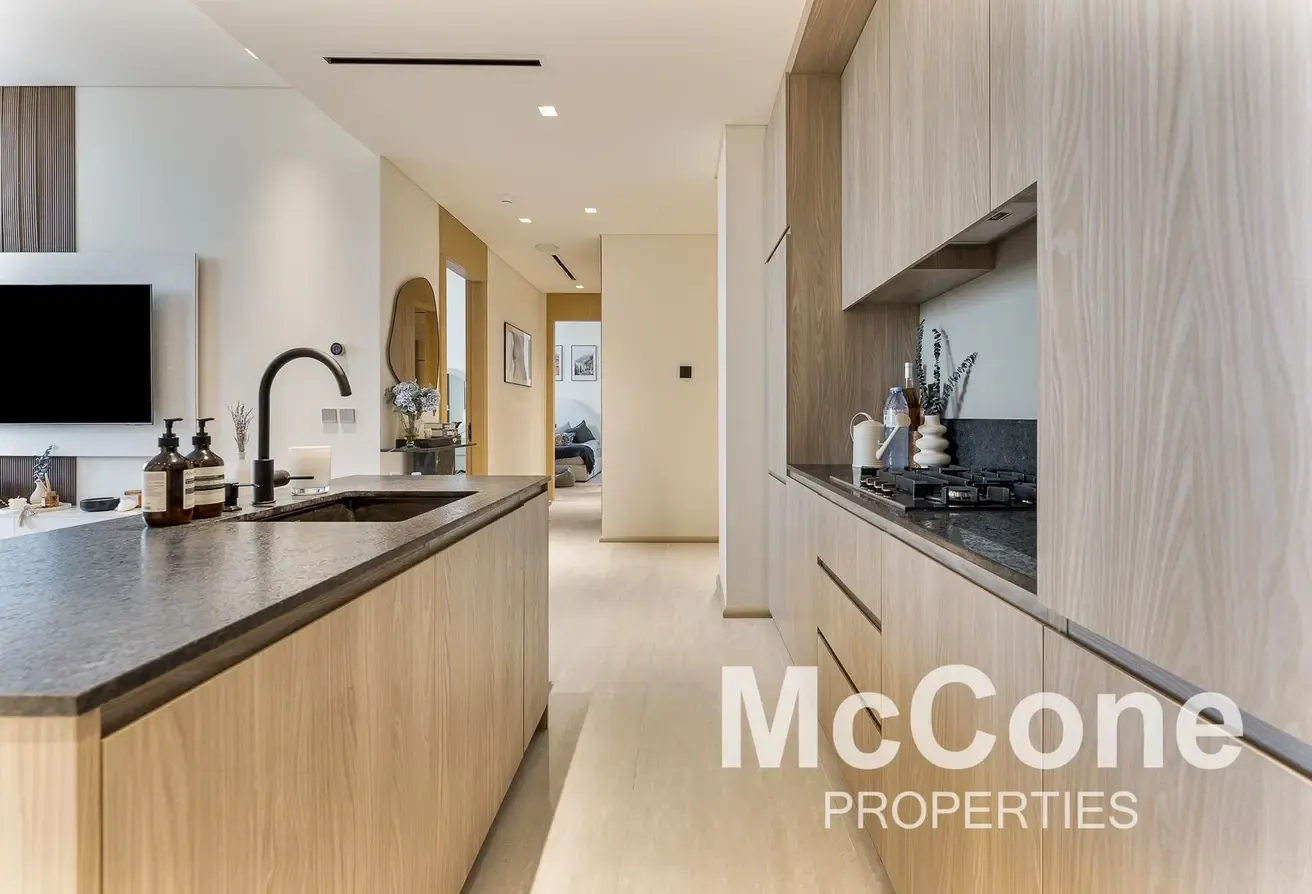 Vacant on Transfer | Spacious | Luxurious