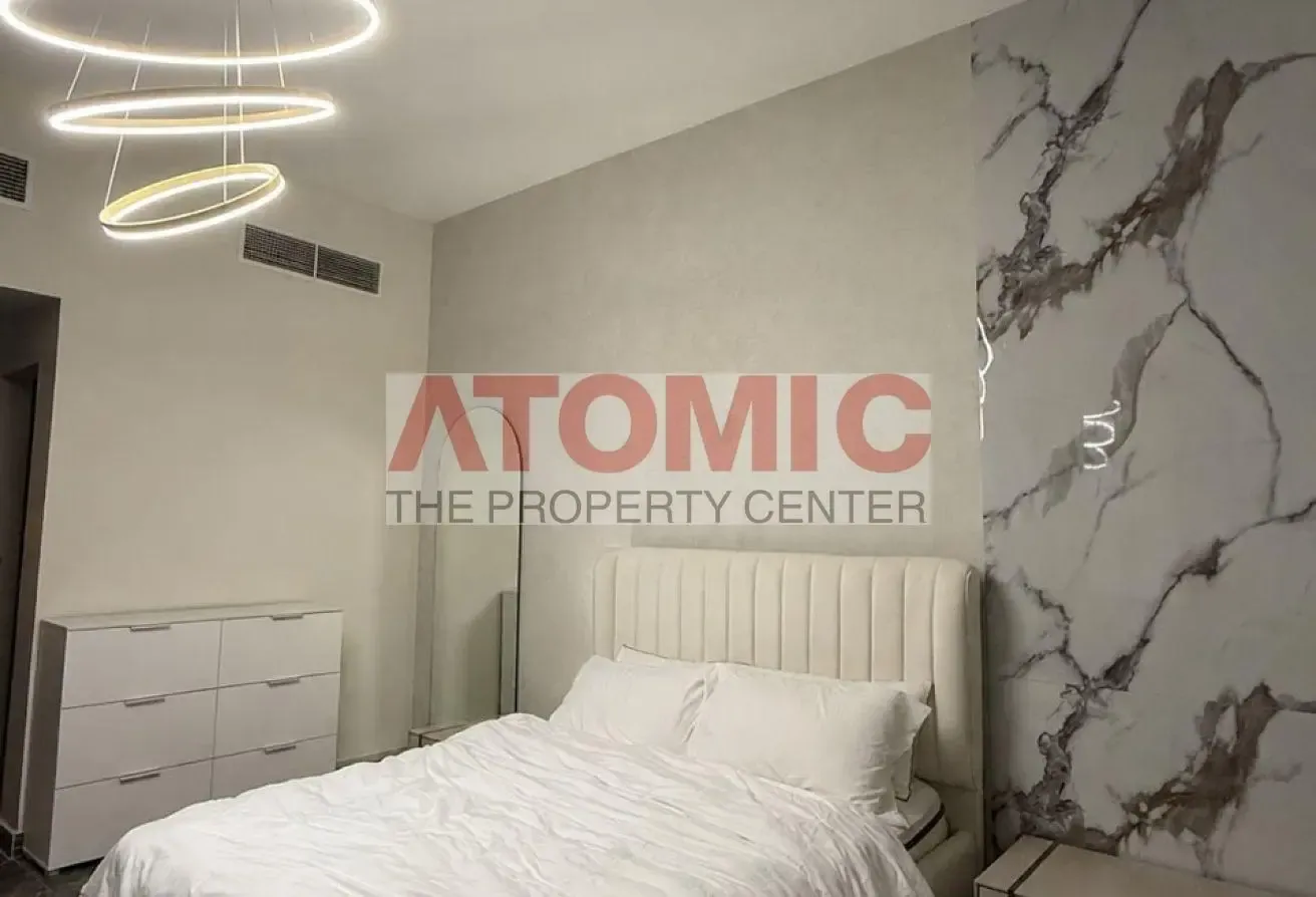 EXCLUSIVE | FULLY RENOVATED | PRIVATE GARDEN