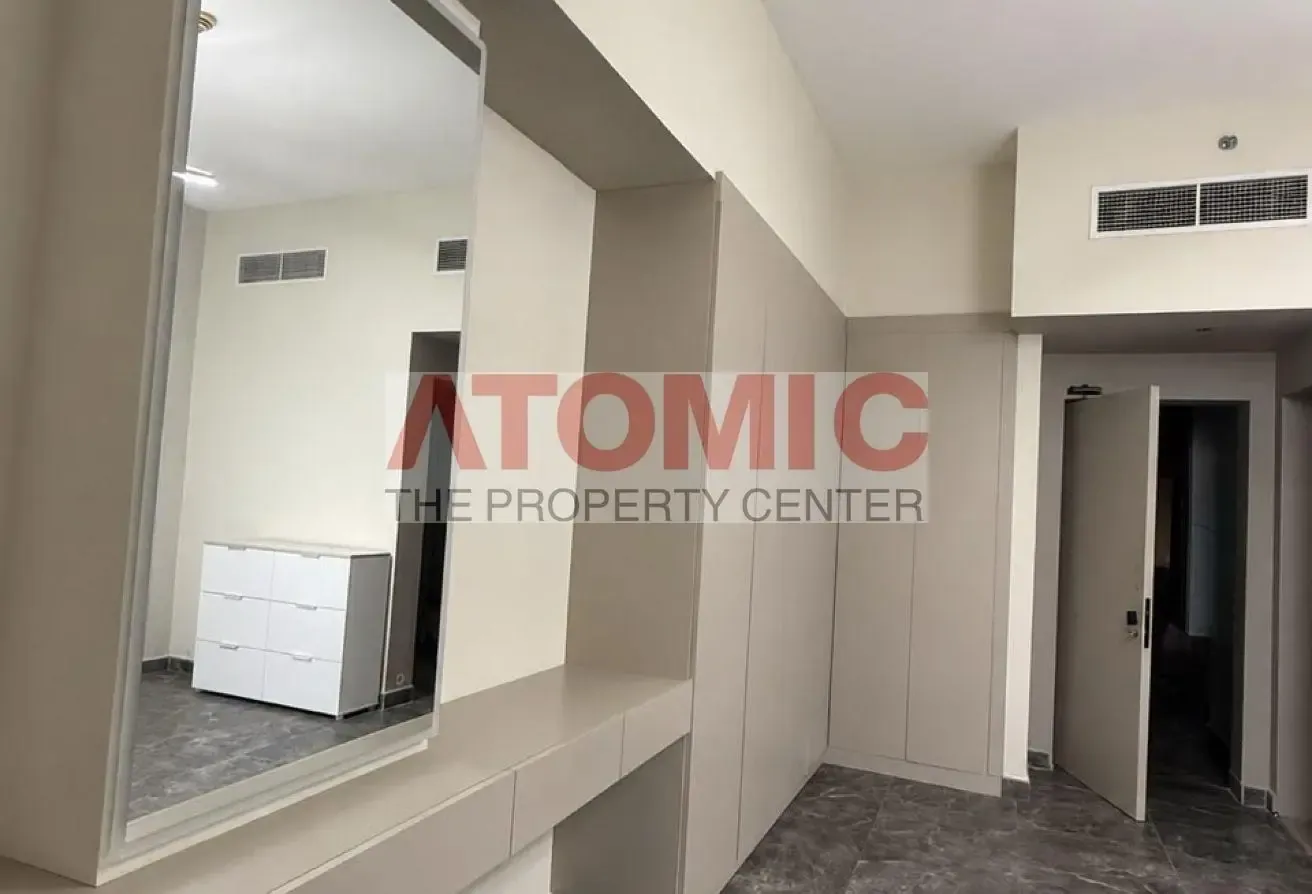 EXCLUSIVE | FULLY RENOVATED | PRIVATE GARDEN