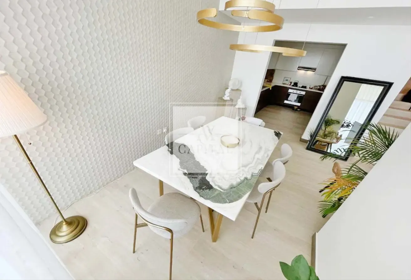 2 BR Duplex | Quality Living | Upgraded