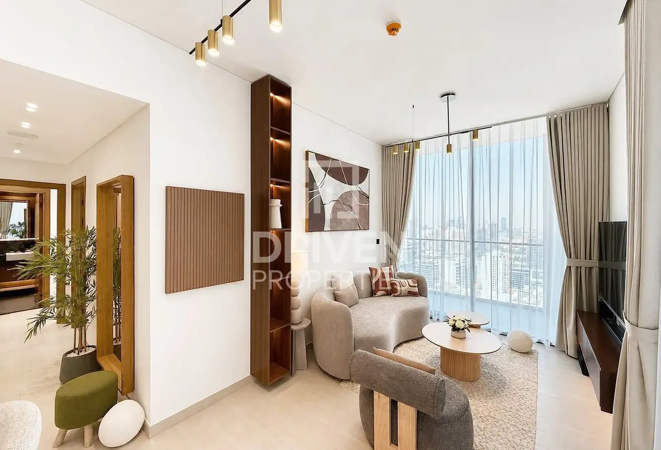 Exclusive Apt | Private Pool | High Floor