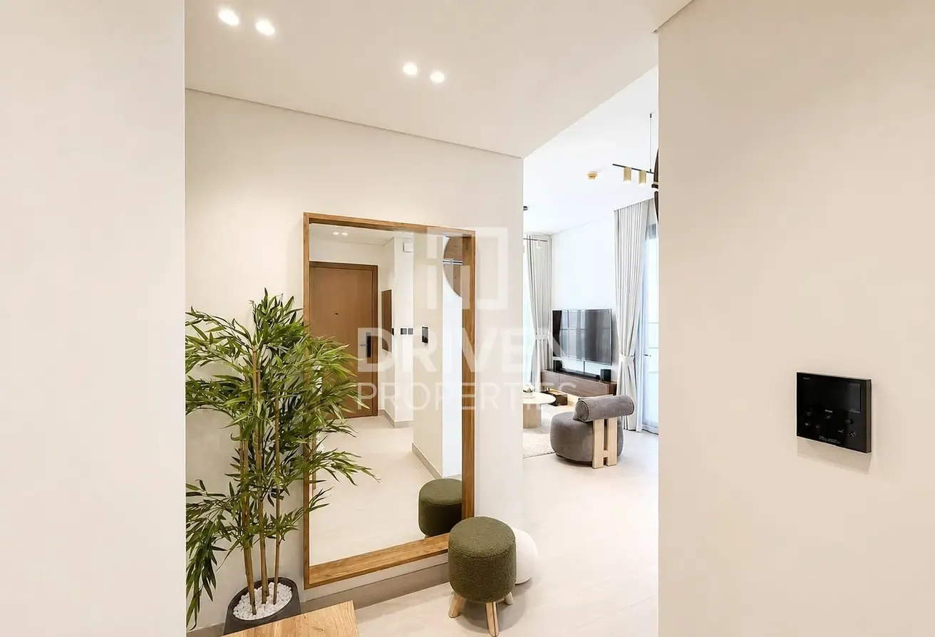 Exclusive Apt | Private Pool | High Floor
