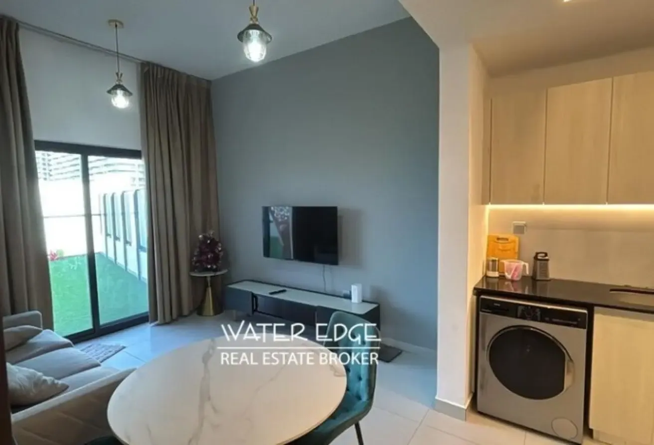 Large Terrace | Furnished | Vacant and Upgraded