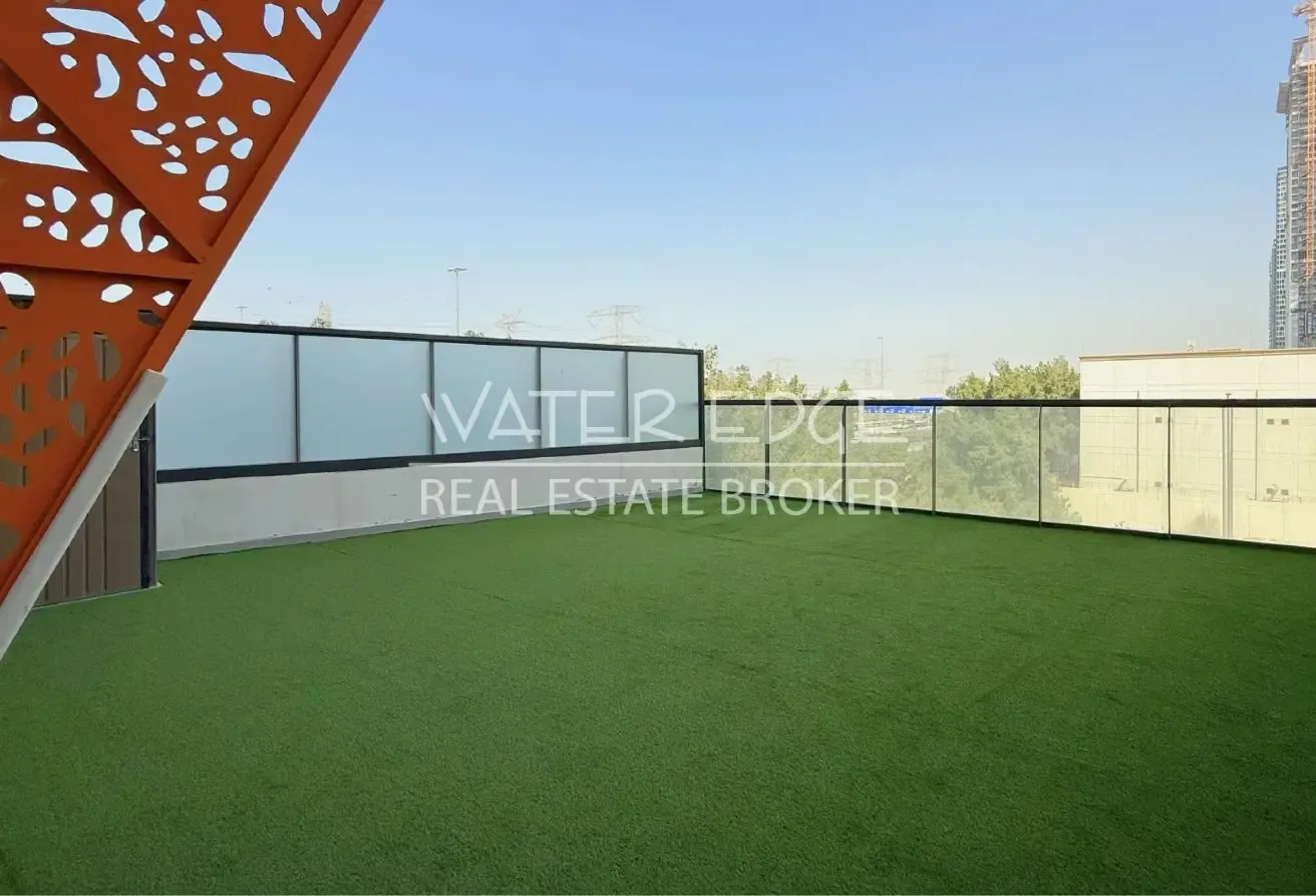 Large Terrace | Furnished | Vacant and Upgraded