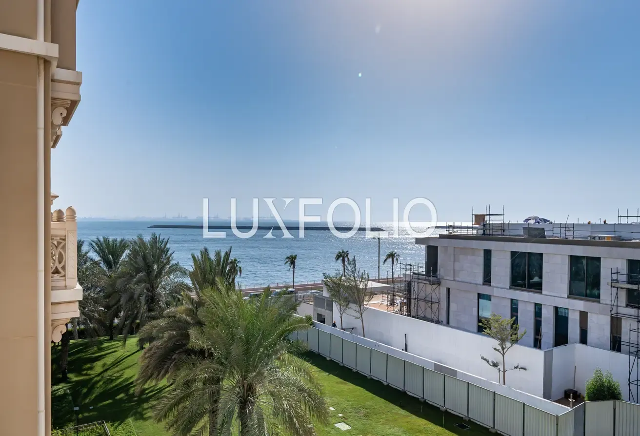 Best Deal In The Community l Beautiful Seaview l Great Value