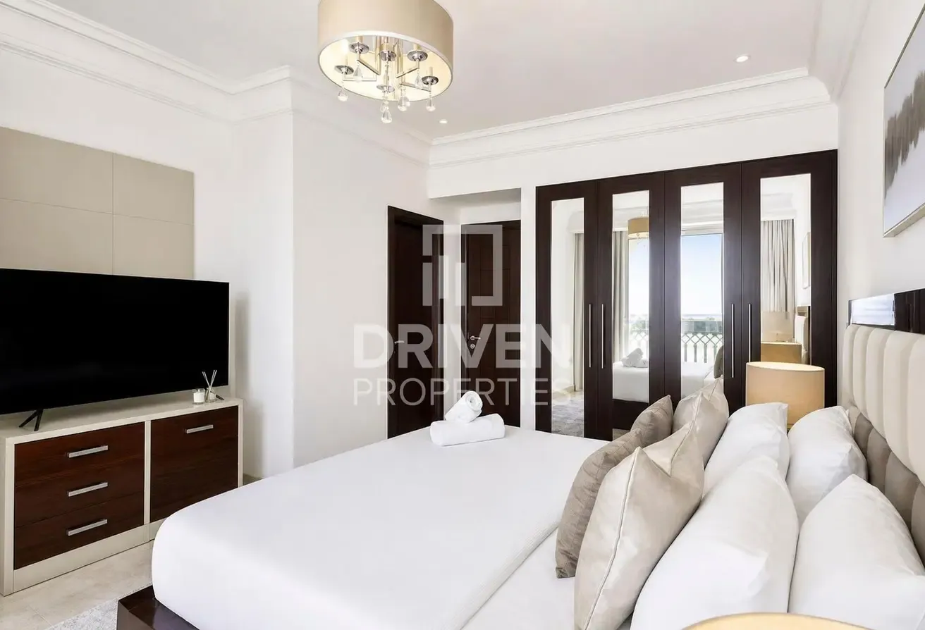 Vacant on Transfer | Full Sea View | Beach Access
