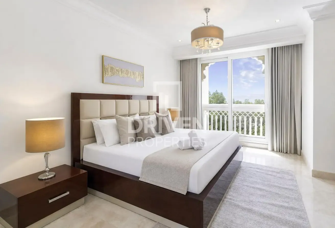 Vacant on Transfer | Full Sea View | Beach Access