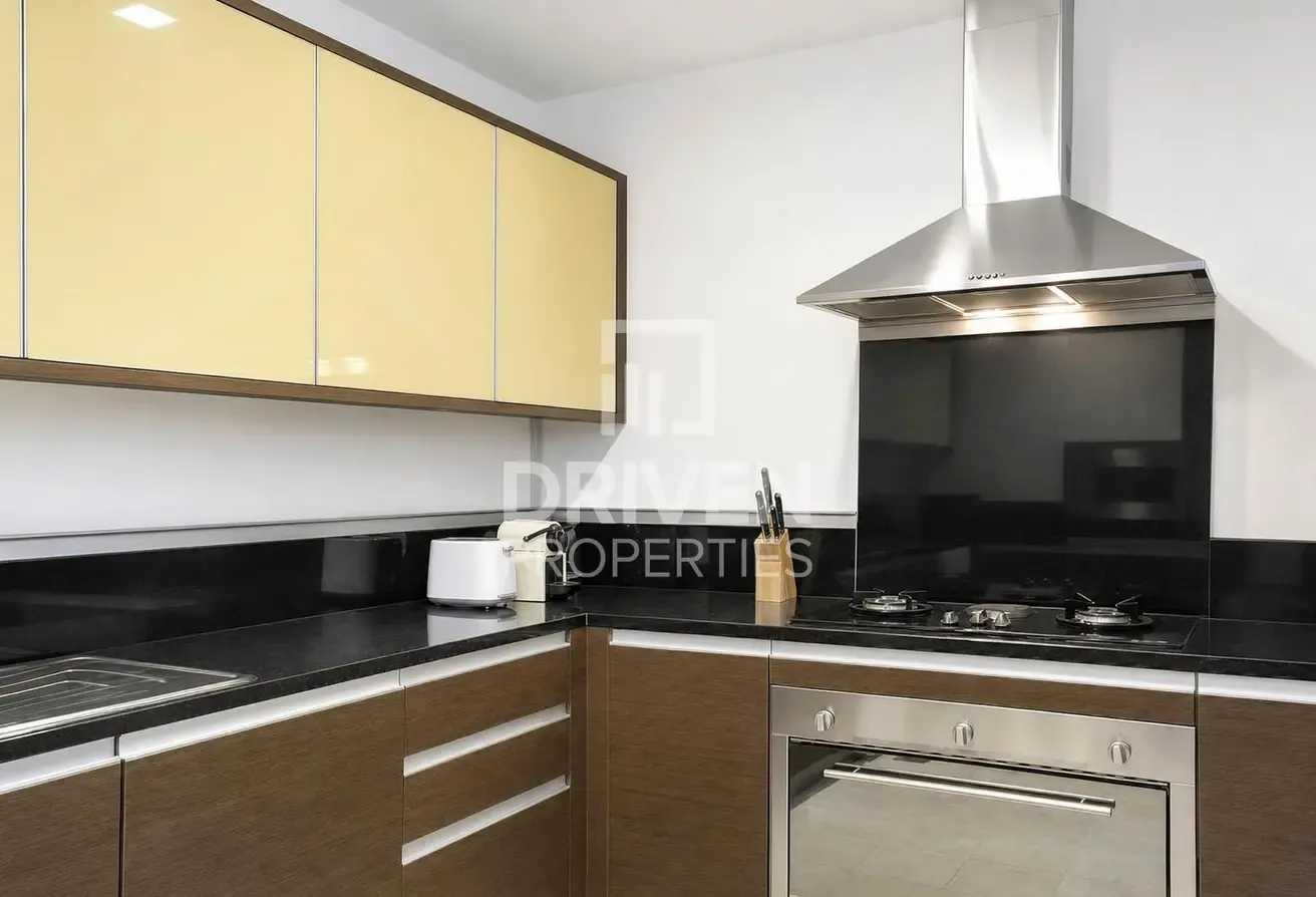 Vacant on Transfer | Full Sea View | Beach Access