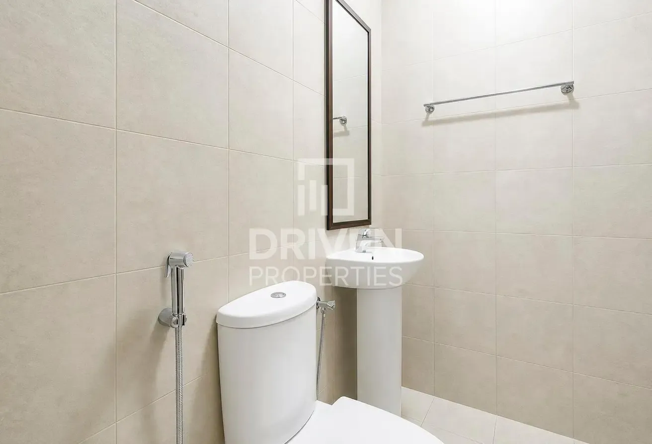 Vacant on Transfer | Full Sea View | Beach Access