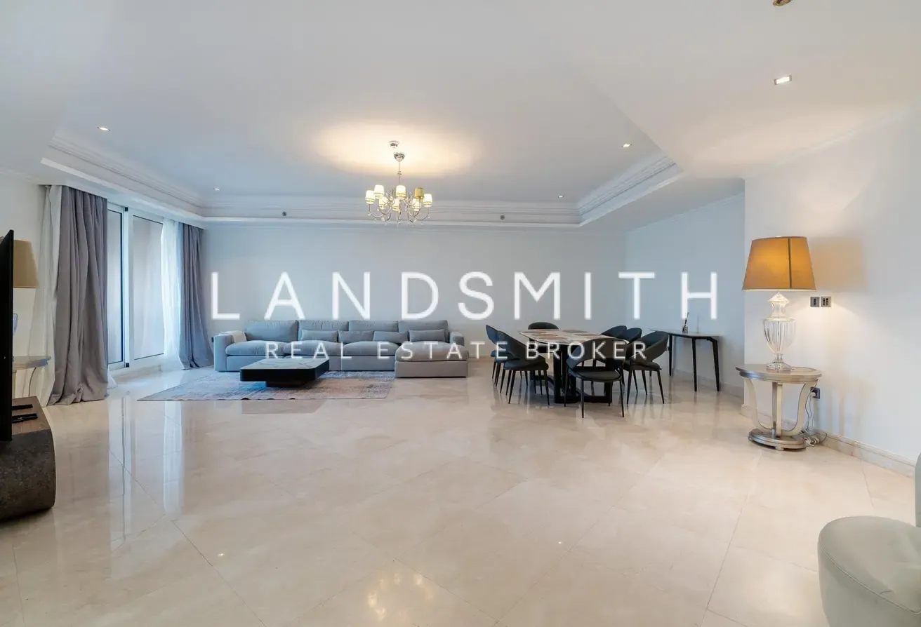 Upgraded Penthouse| Beautiful Sea View | Maid Room