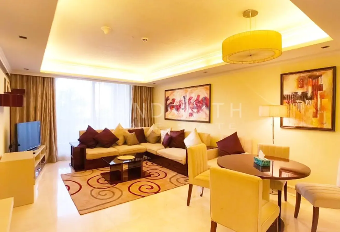 Fully Furnished | Bright 1BR Apartment | Park View