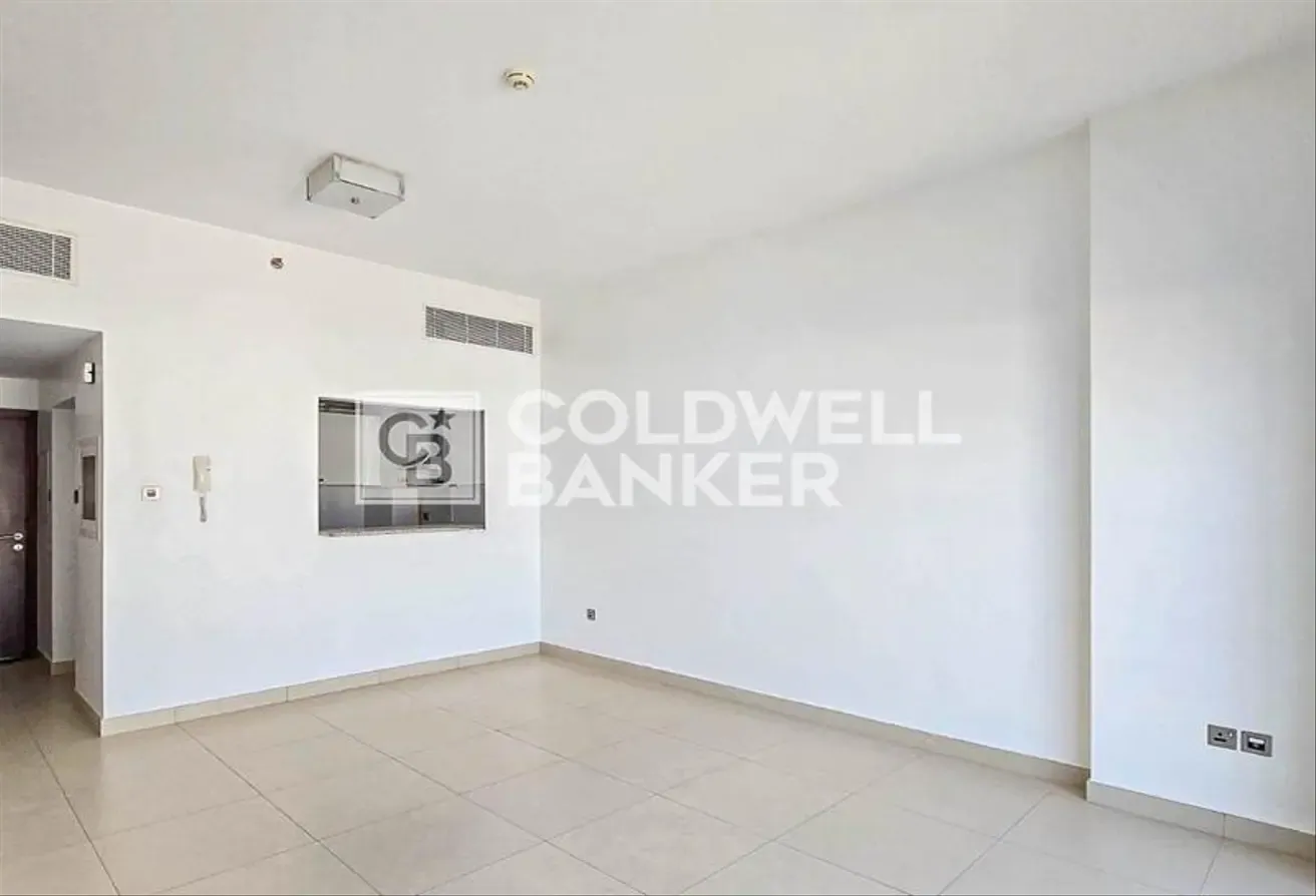 Vacant | Bright and Spacious | Motivated Seller