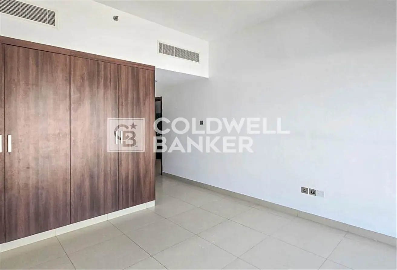 Vacant | Bright and Spacious | Motivated Seller