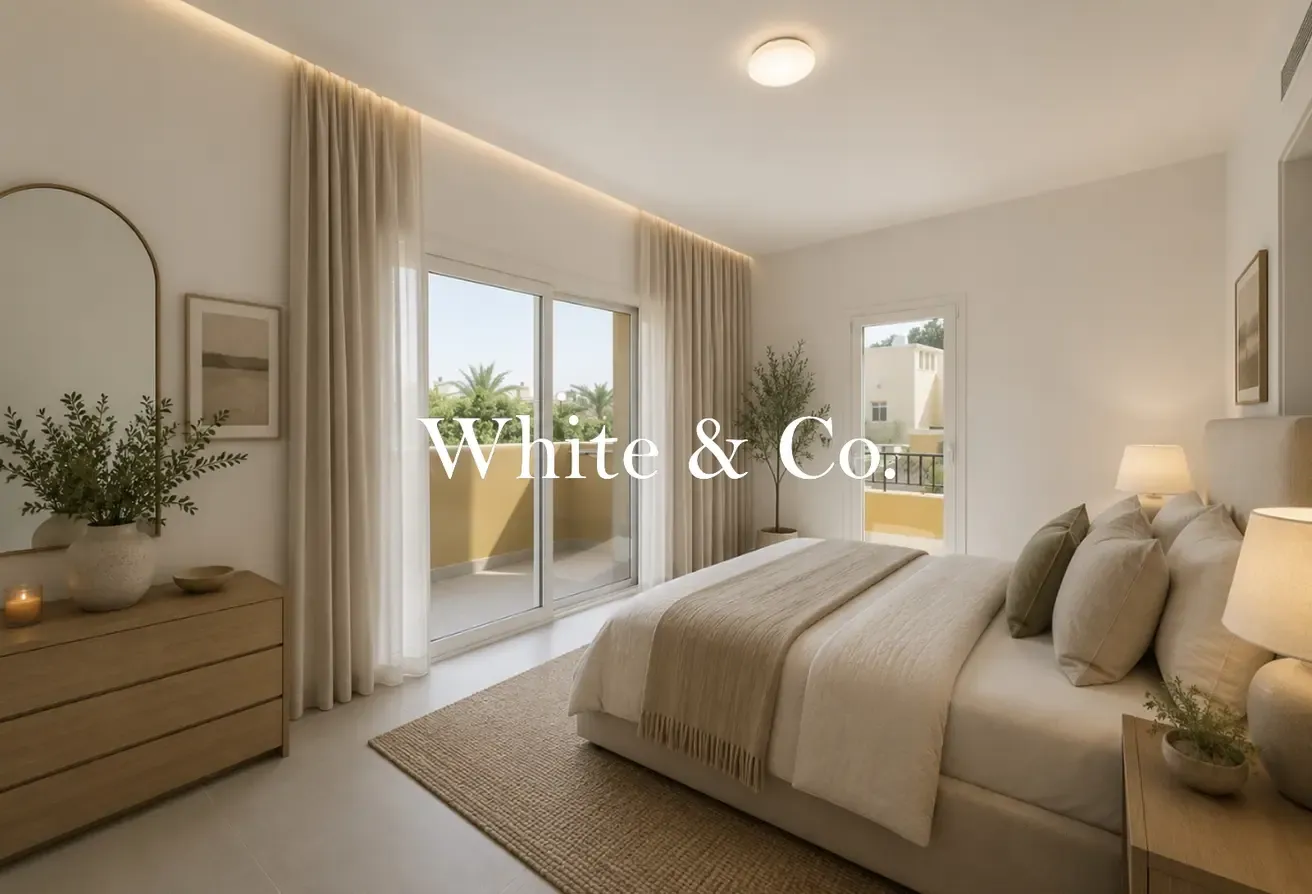 Single Row | Upgraded | 3 bed En-suite