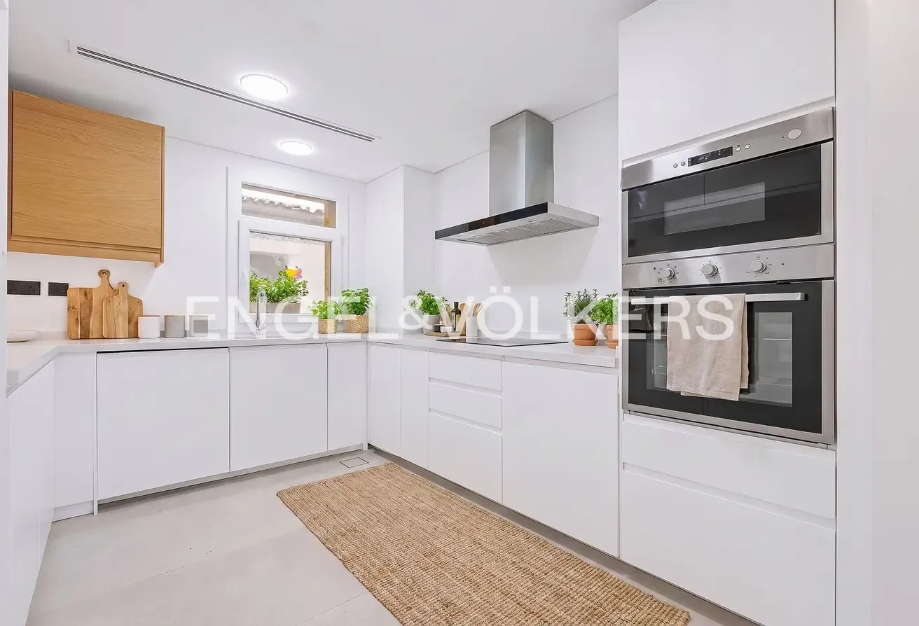 Walk To Park | Single Row | Fully Upgraded