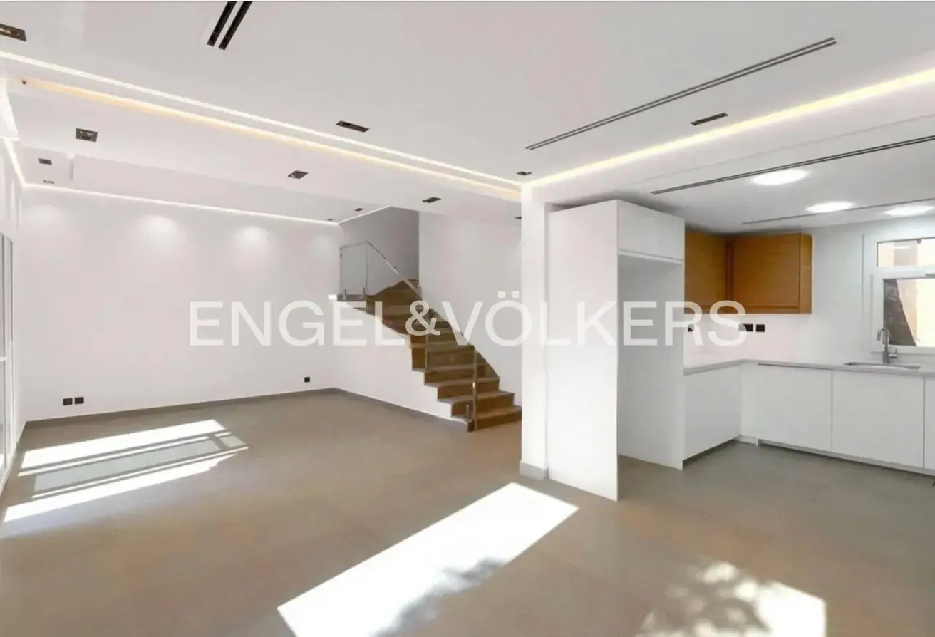 Walk To Park | Single Row | Fully Upgraded