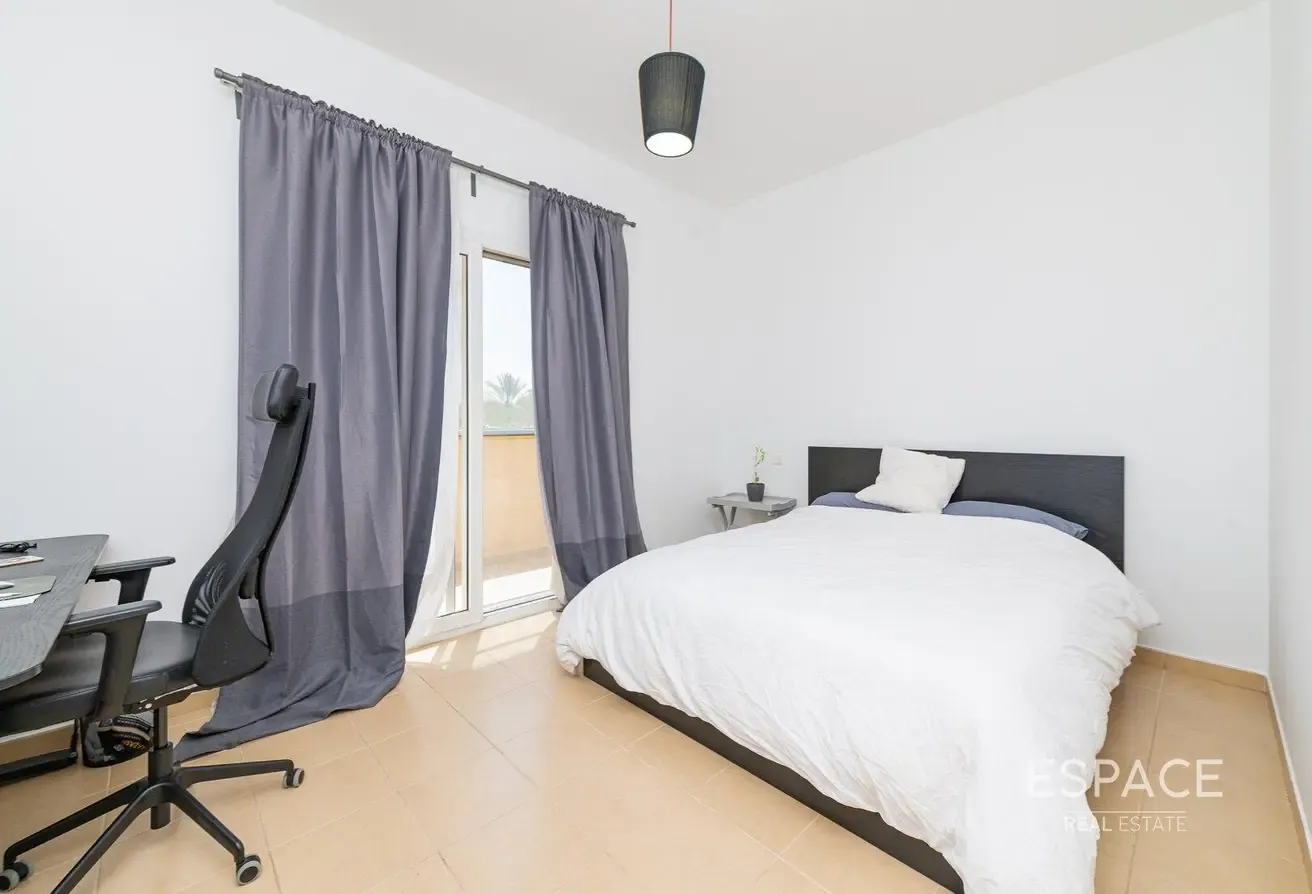 Single Row | Opposite Pool and Park