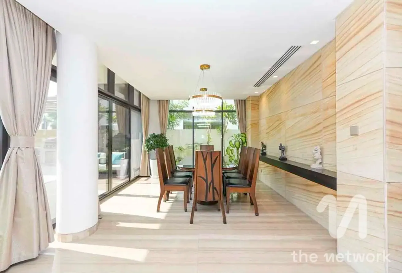 Standalone Villa | Stunning 5 Bed | Golf Course