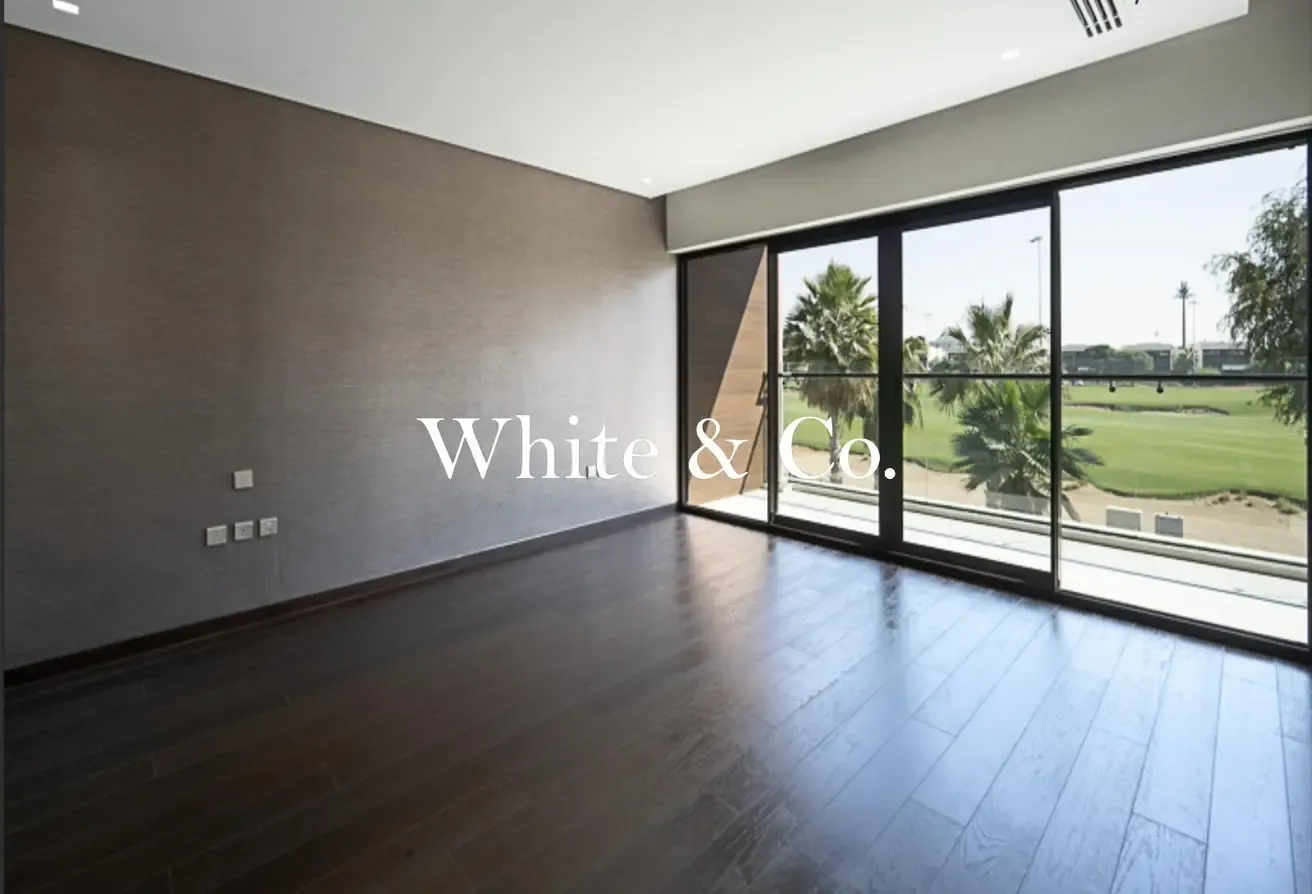 Motivated | Huge Villa | Golf Course Views