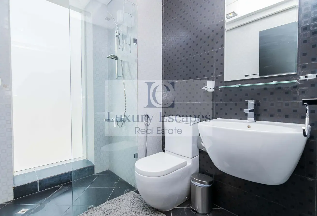 Golf View | Furnished | 6 Cheques | Wifi Included