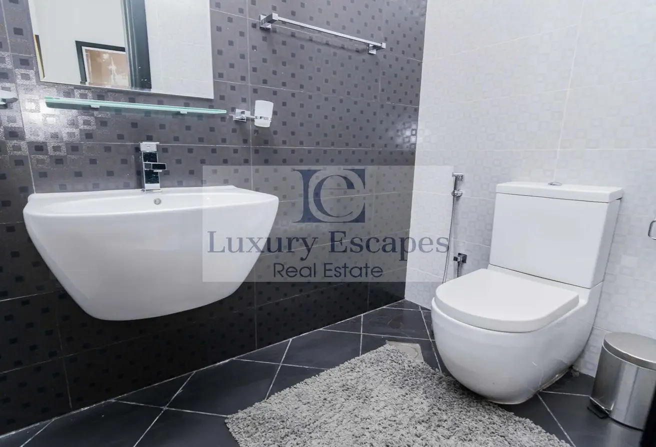 Golf View | Furnished | 6 Cheques | Wifi Included