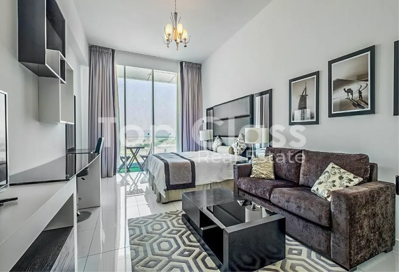 Canal Facing Unit |  Furnished |  High Floor