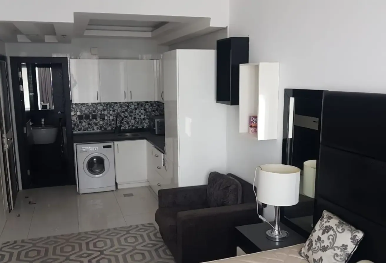 Fully Furnished | Spacious Layout | 4 cheques