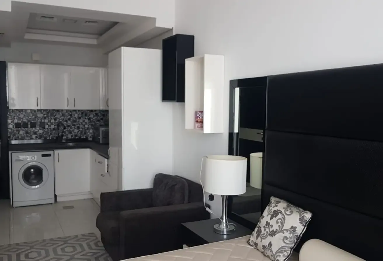 Fully Furnished | Spacious Layout | 4 cheques