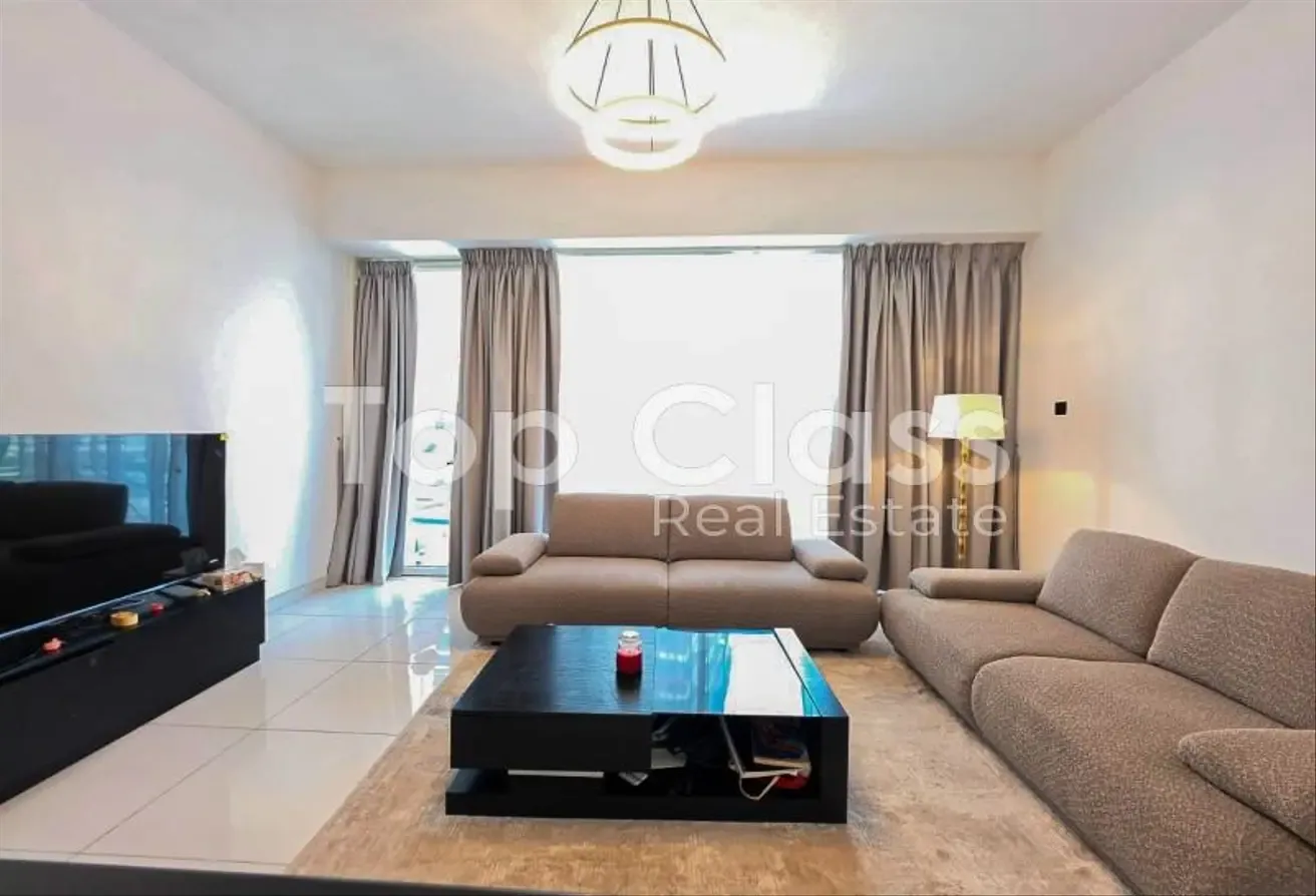 Fully Furnished  | 2 Parking | Multiple Cheques