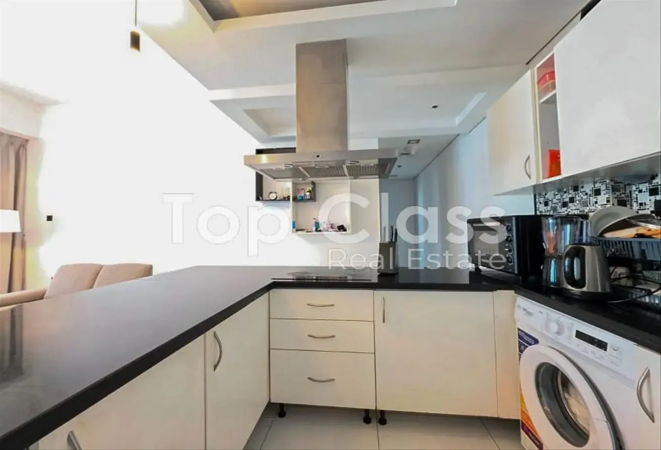 Fully Furnished  | 2 Parking | Multiple Cheques