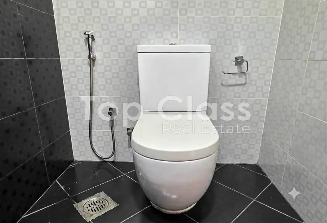 Fully Furnished  | 2 Parking | Multiple Cheques