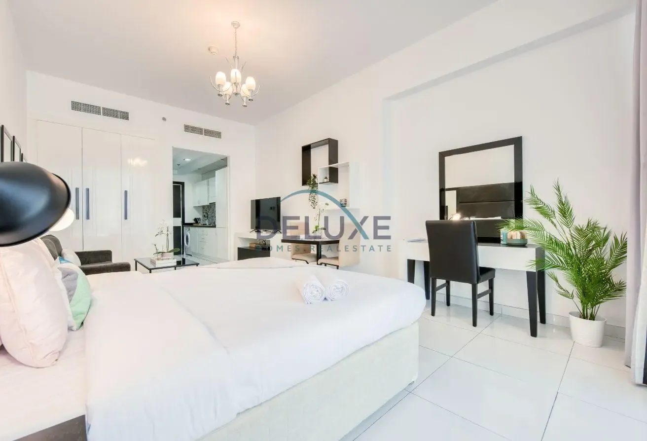 FULLY FURNISHED | PRIME LOCATION | 30 AUGUST