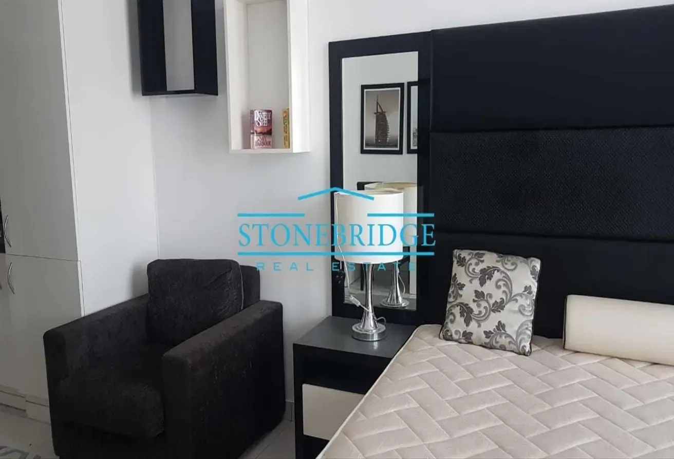 FULLY FURNISHED | READY TO MOVED | WITH PARKING