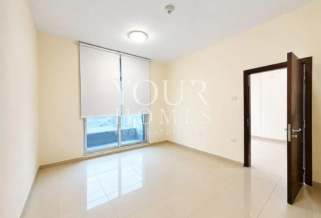 Chiller Free | Semi Close Kitchen  | Call Now