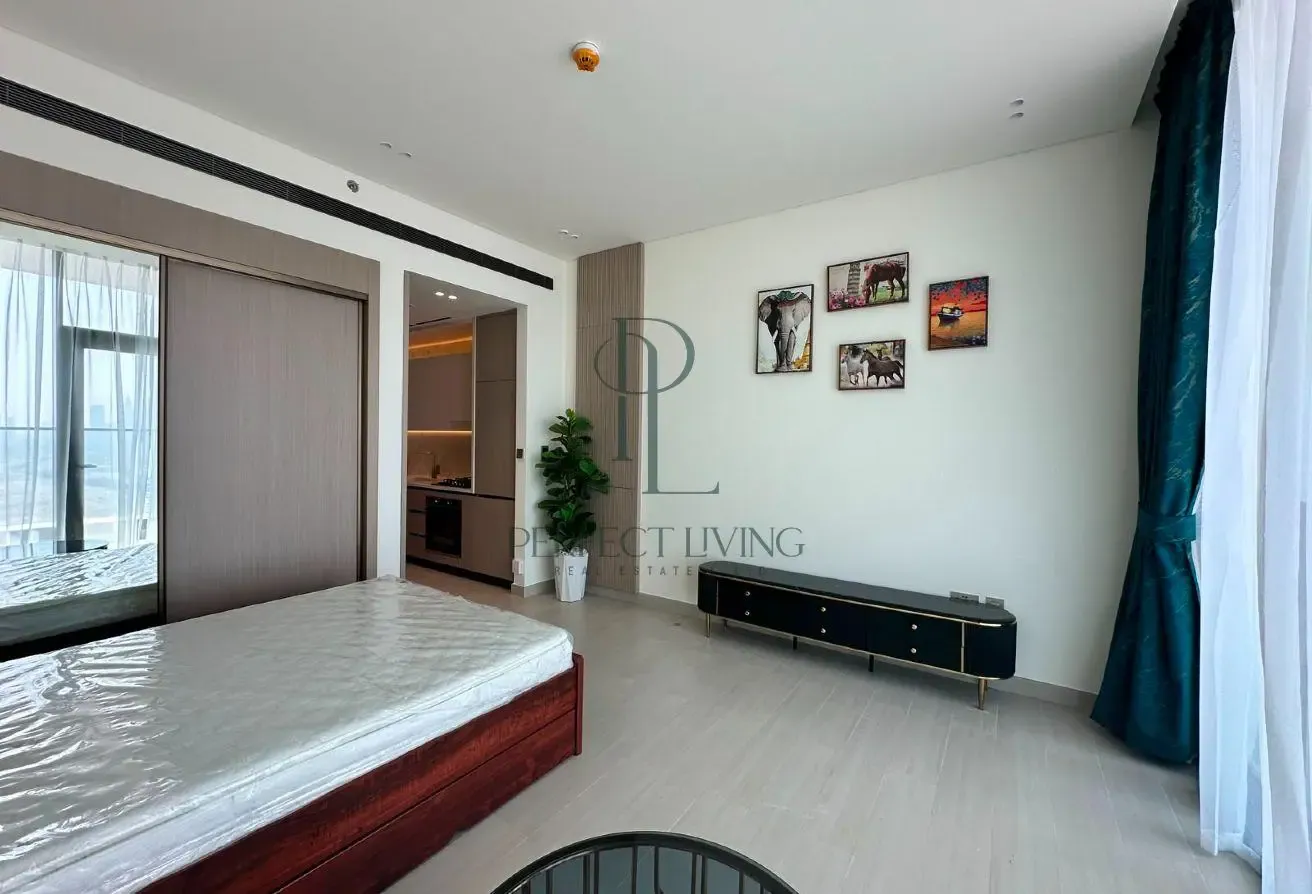 High Floor Studio | Furnished | Pool Gym Parking