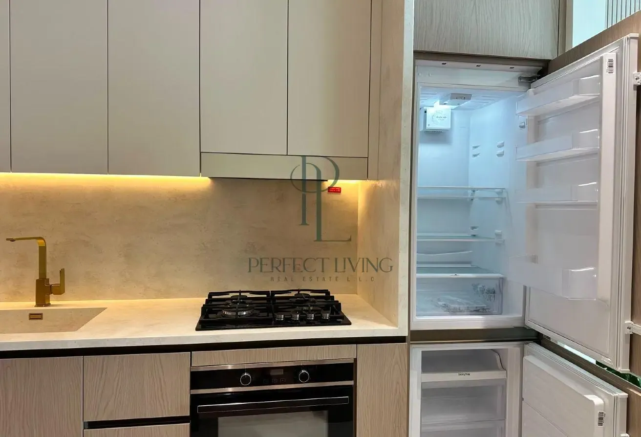 High Floor Studio | Furnished | Pool Gym Parking