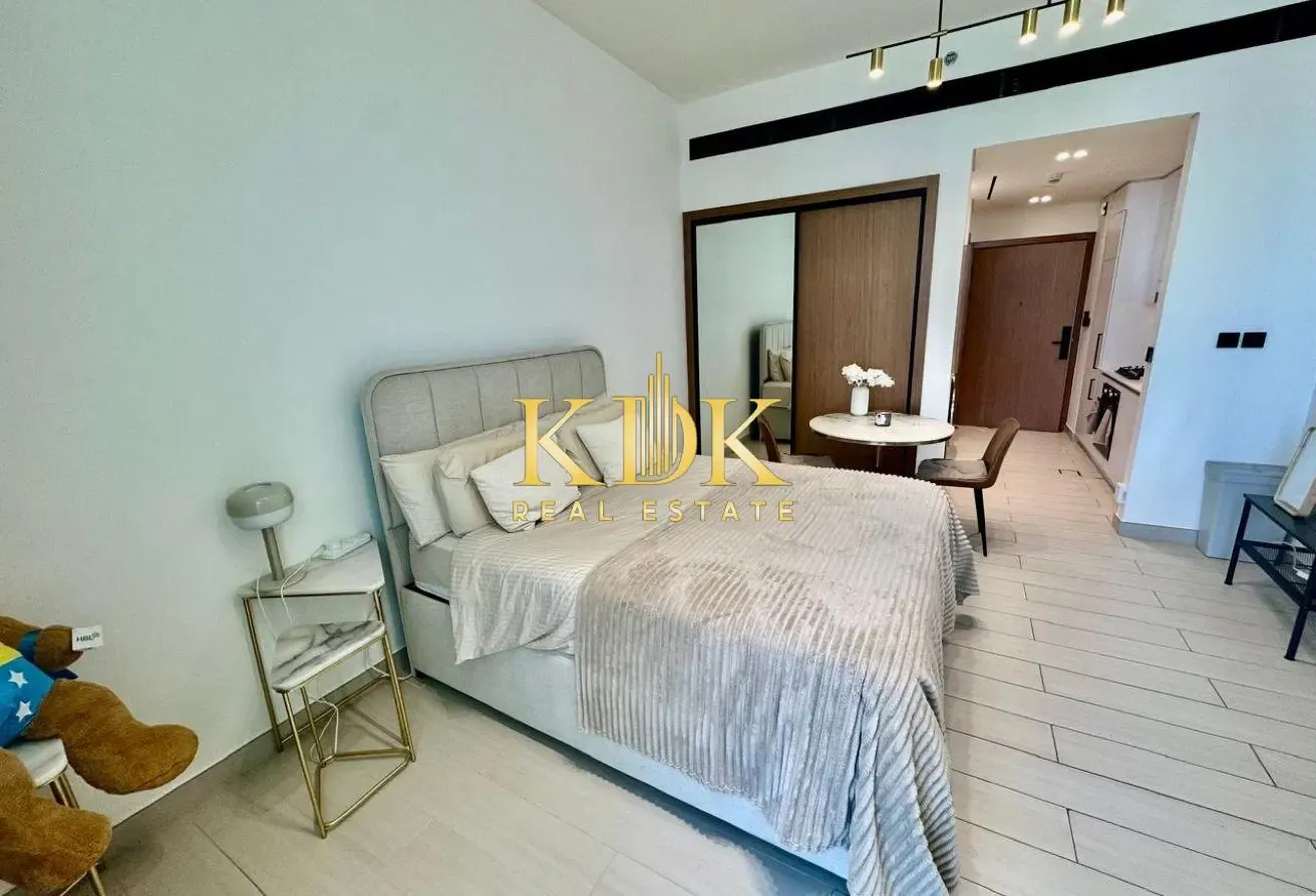 Fully Furnished | Vacant Studio | Pool View