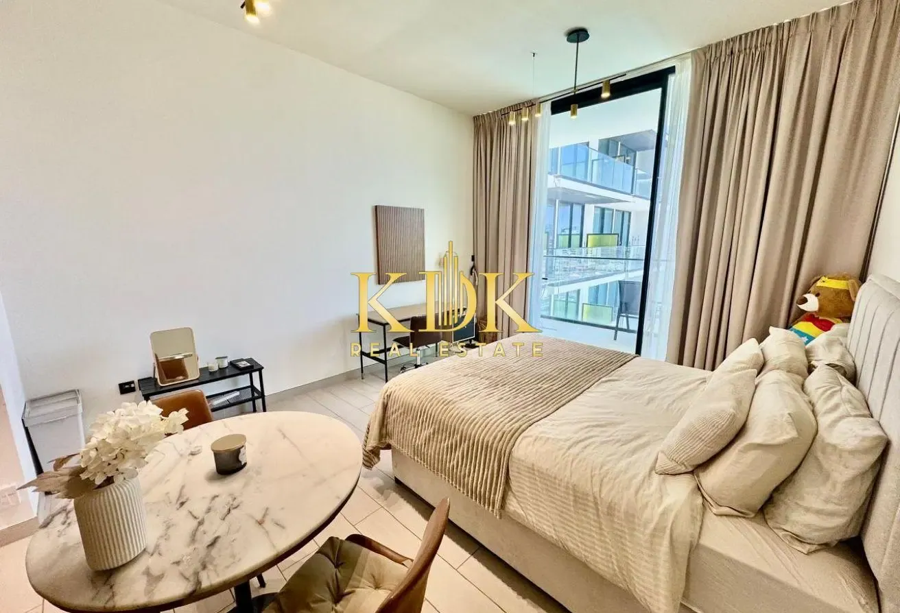 Fully Furnished | Vacant Studio | Pool View